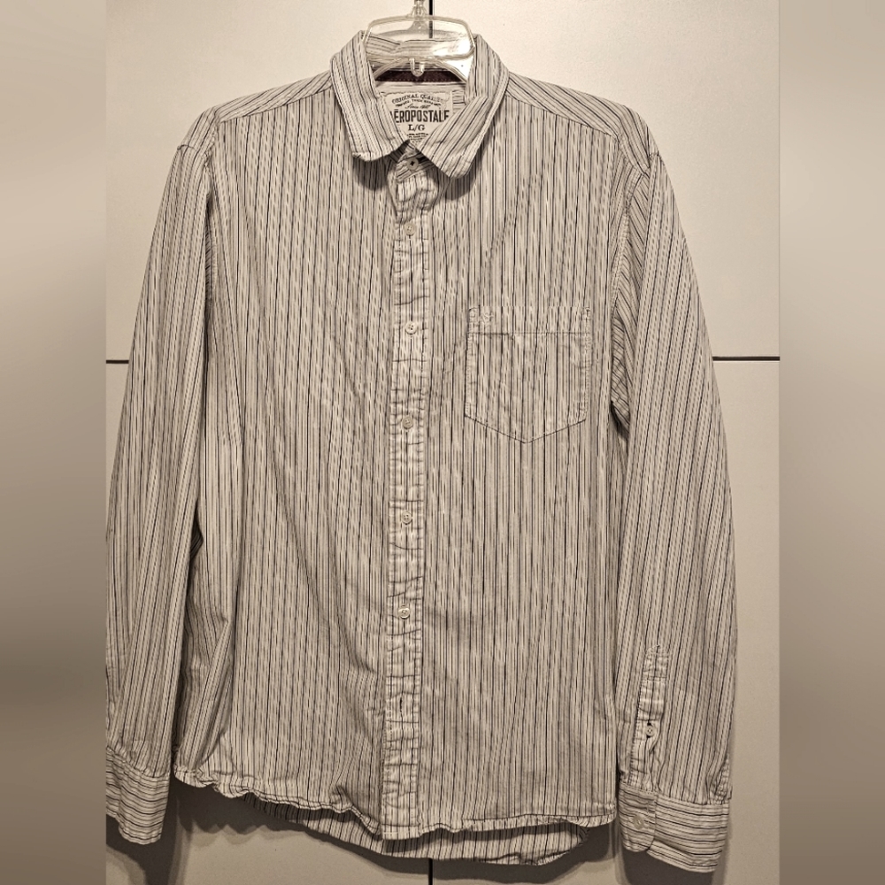 Men's Aeropostale button down dress shirt